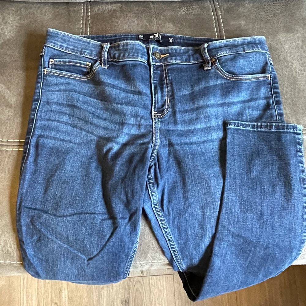 Hollister skinny jeans